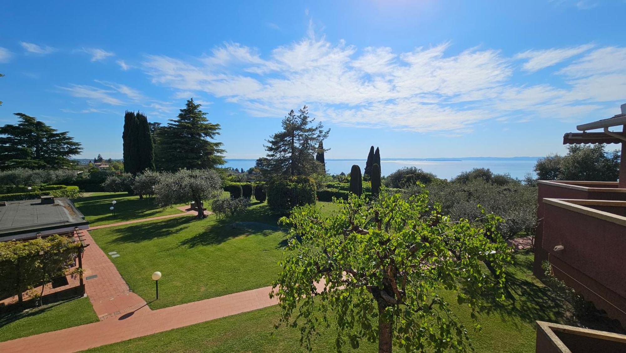 Apartments Blue View - Residence Casetto Bardolino - Regarda Travel Eksteriør bilde